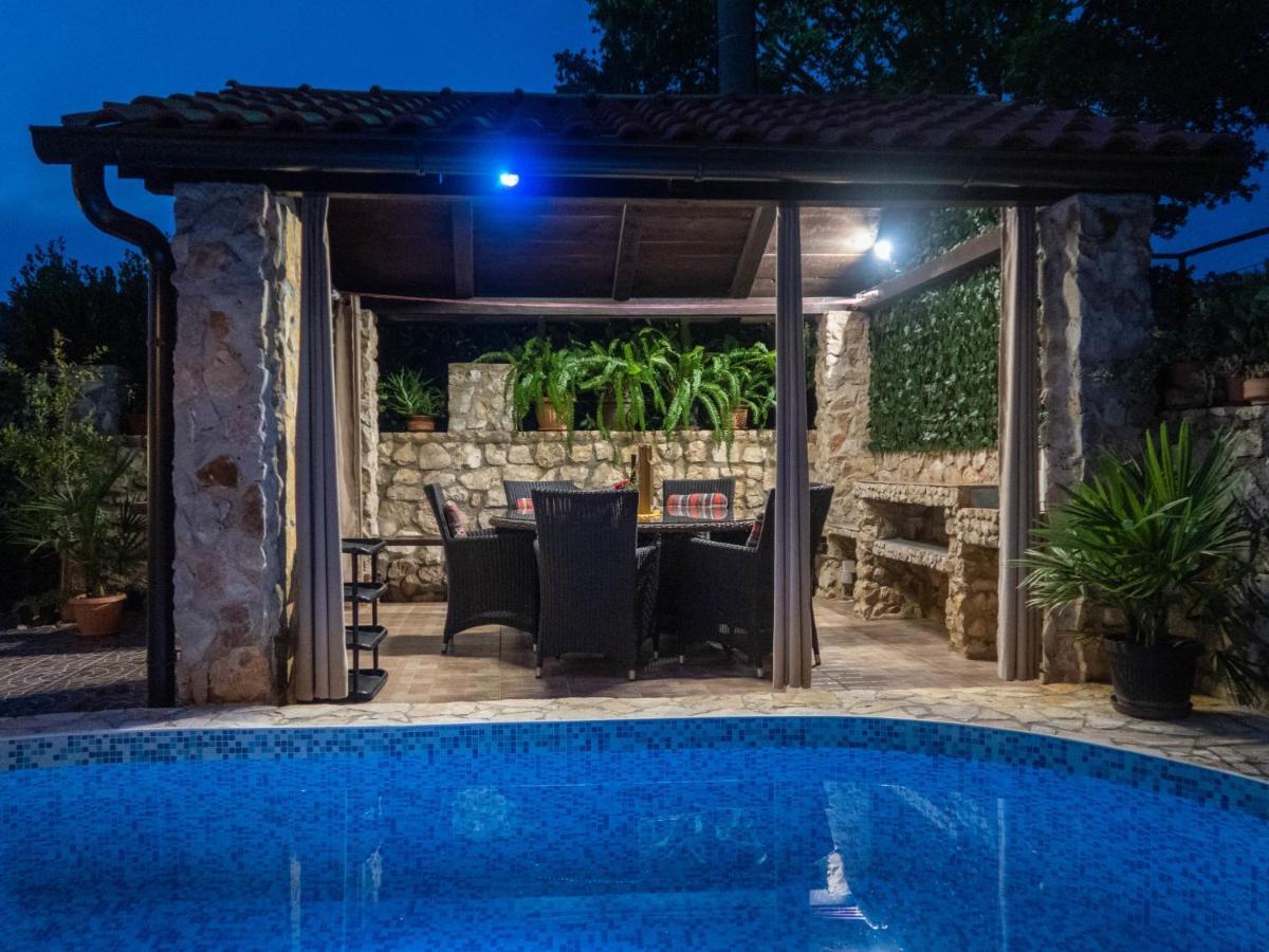 Holiday Home Ana - MLK135 Šilo Dış mekan fotoğraf